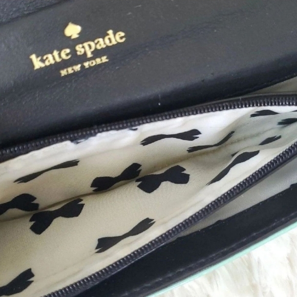 Kate Spade Wristlet / Wallet - Picture 7 of 8